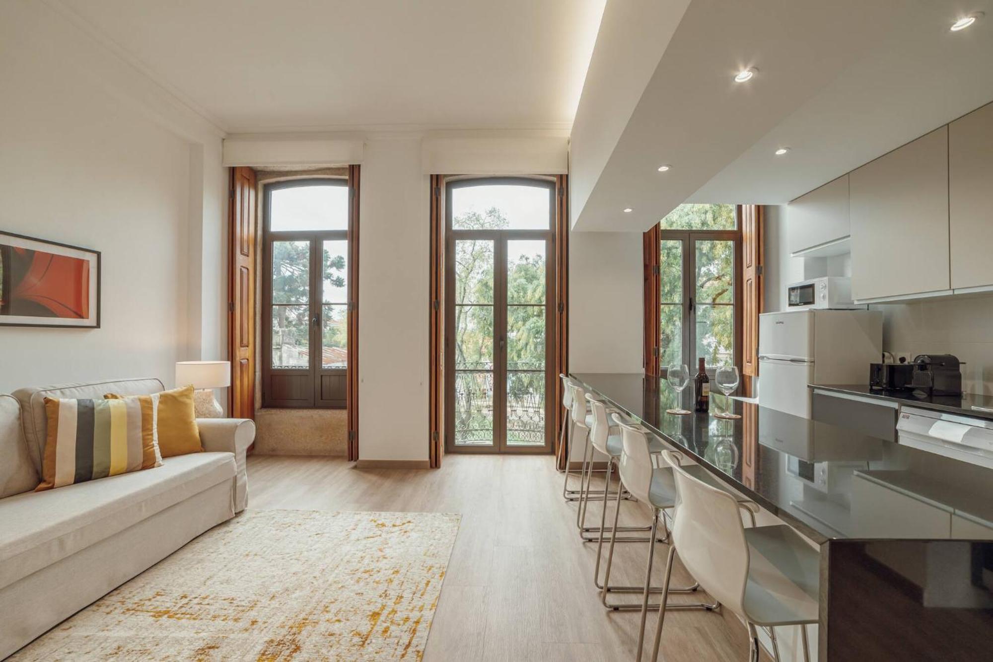 Modern Bonfim By Hosty Apartment Порто Екстериор снимка